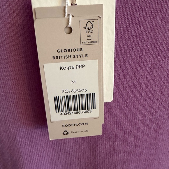 SMALL HOLE Boden Women's Size Medium 100% Cashmere sweater vest - Picture 7 of 9